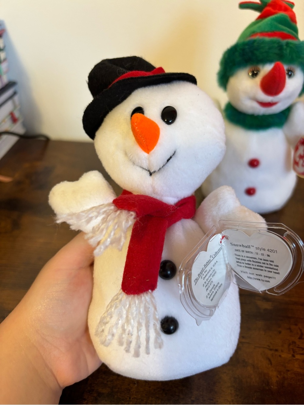 Snowball and Snowgirl beanie babies - Picture 11 of 15